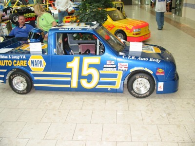 ManassasMall2003 033.jpg